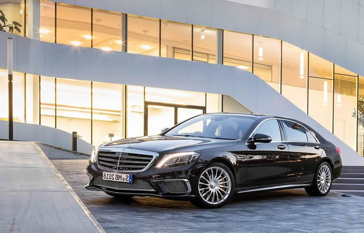 Mercedes S65 AMG    